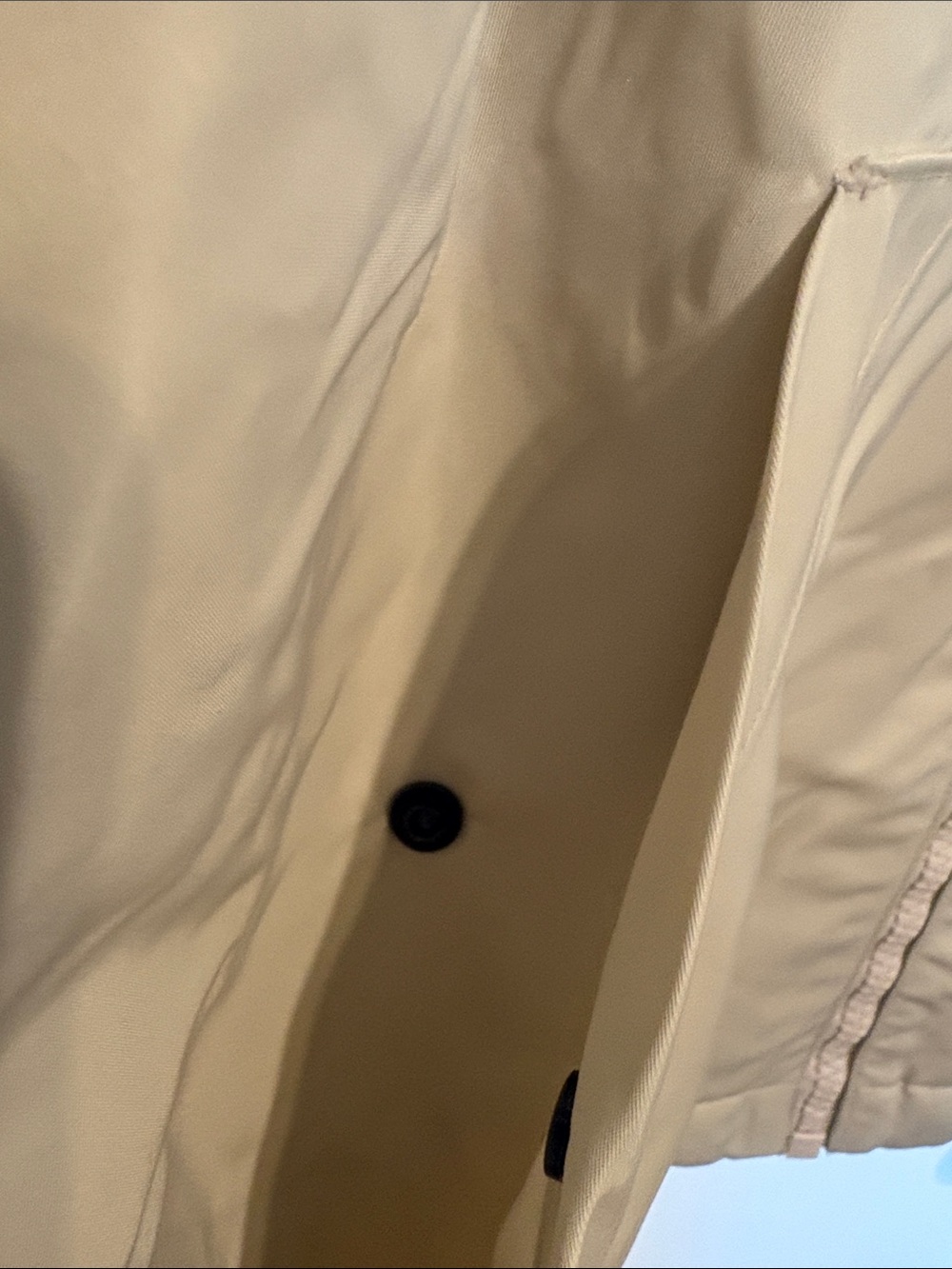 Nike Reversible Hooded Sherpa Jacket in Light Beige and Tan Trim - Picture 7 of 7